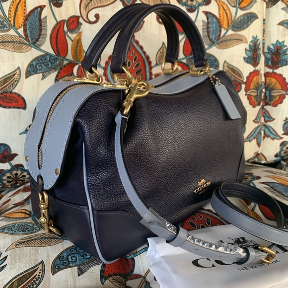 Coach Handbags - 🦋 beautiful coach unique satchel